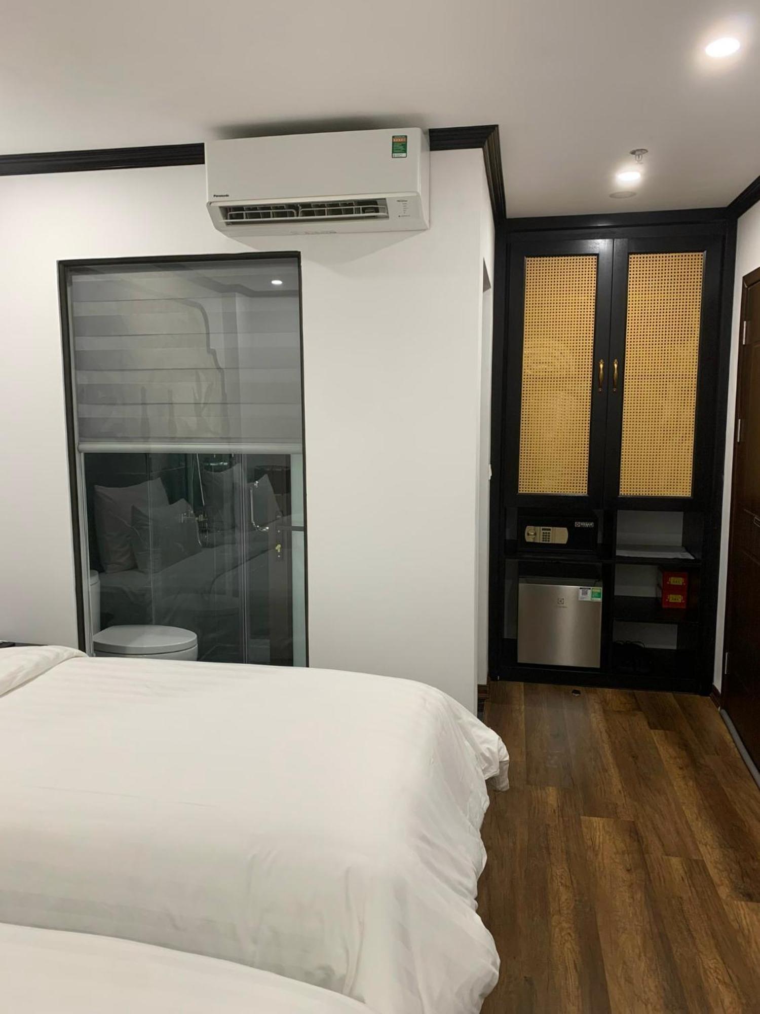 Aquarius Premium Hotel Hanoi Exterior photo