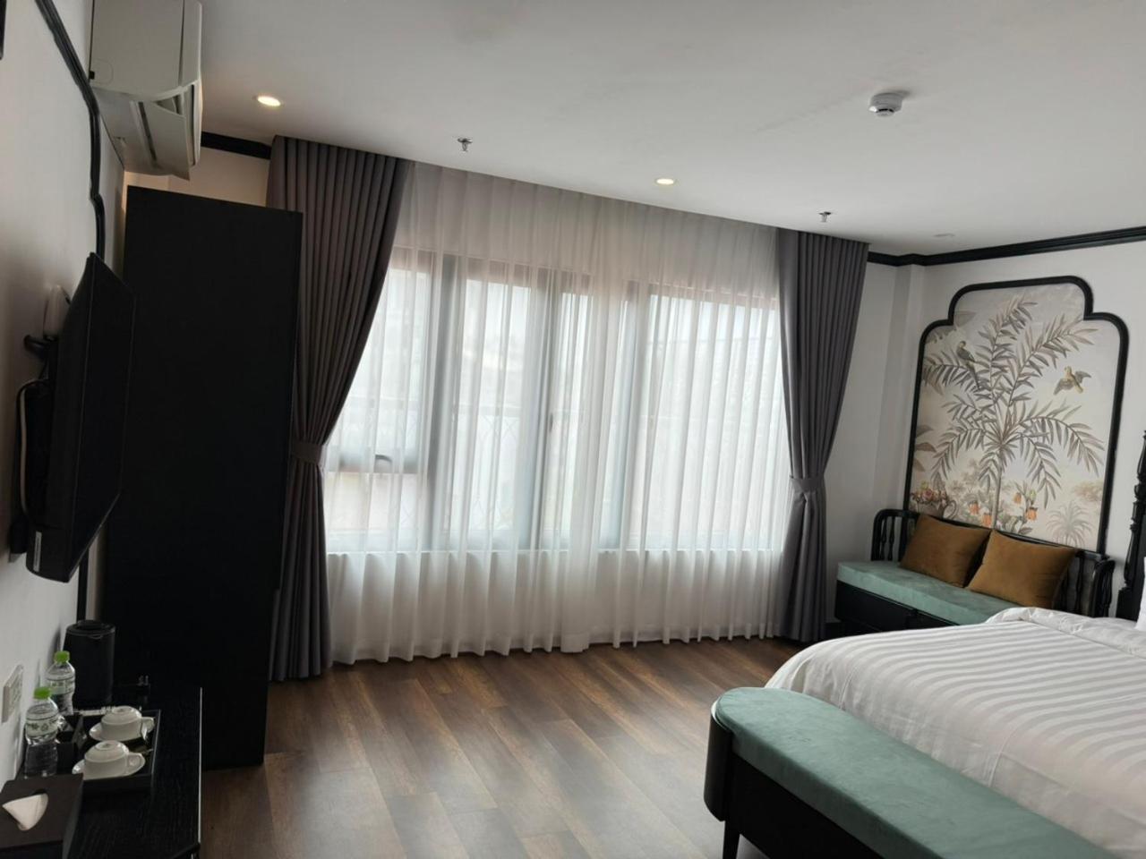 Aquarius Premium Hotel Hanoi Exterior photo